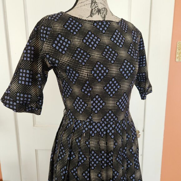 ASOS Retro Shirtwaist Abstract Dress S-2 - Picture 1 of 8